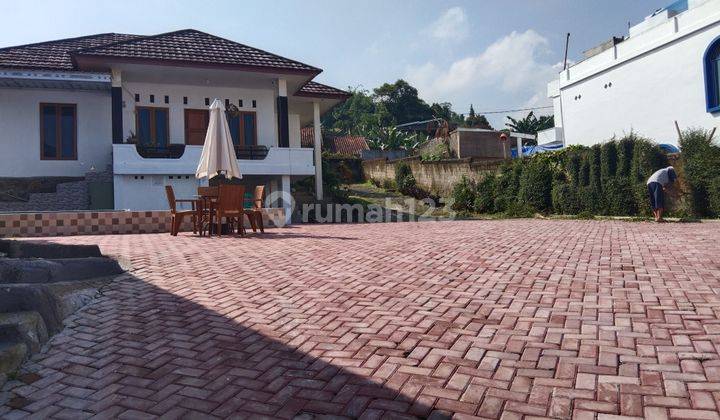 Villa Cristine disewakan di Megamendung puncak Bogor  2