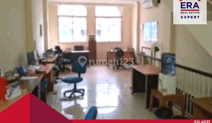 Dijual Cepat Ruko 3 Lantai Letak Strategis Grand Galaxy 5