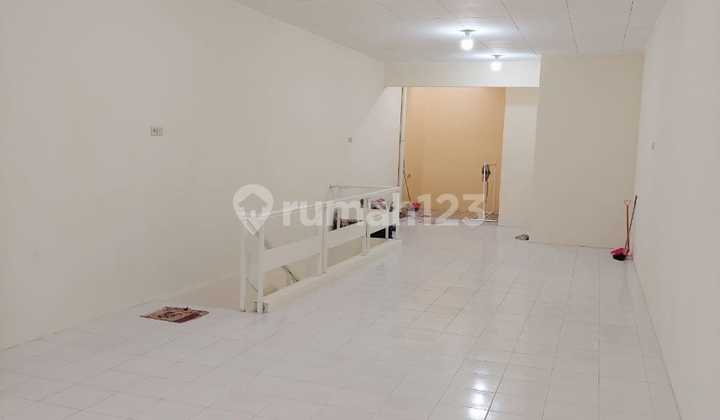 Ruko 2 Lantai Sudah Renovasi 9
