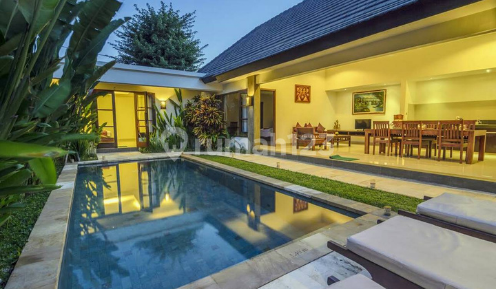 Disewakan Villa Komplek Premium Dekat Pantai Uluwatu Pecatu Disewakan Villa Komplek Premium Dekat Pantai Uluwatu Pecatu
