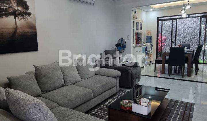 Rumah apik bersih terawat di Kota Baru Parahyangan (Full Furnished) 1