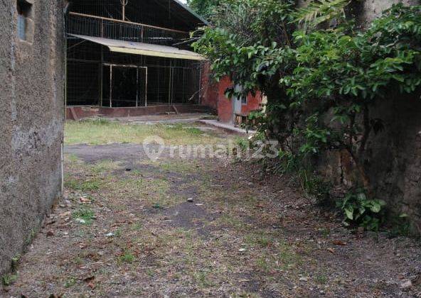 Rumah Ex Lapang Futsal Hitung Tanah Saja di Sayap Rajawali 6