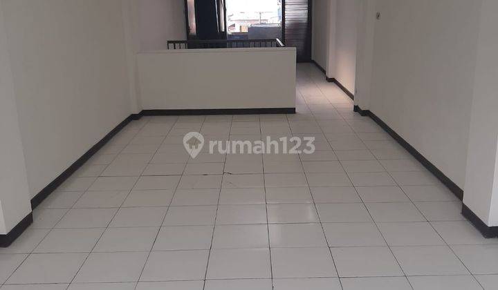 For Rent Ruko Siap Pakai di Ahmad Yani Lokasi Strategis 5