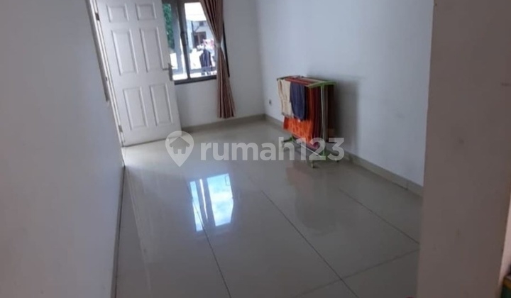 For Rent Rumah Modern Minimalis di Singgasana Pradana 7