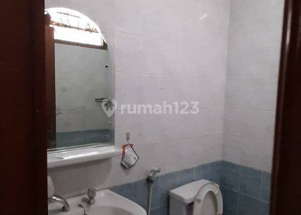 For Rent Rumah Cantik Minimalis di Singgasana Pradana 2