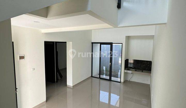 Rumah Dijual Bangunan Baru di Setiabudi Regency 2