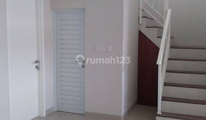 Rumah DIjual Minimalis 2 Lantai di Komplek Cihanjuang 1