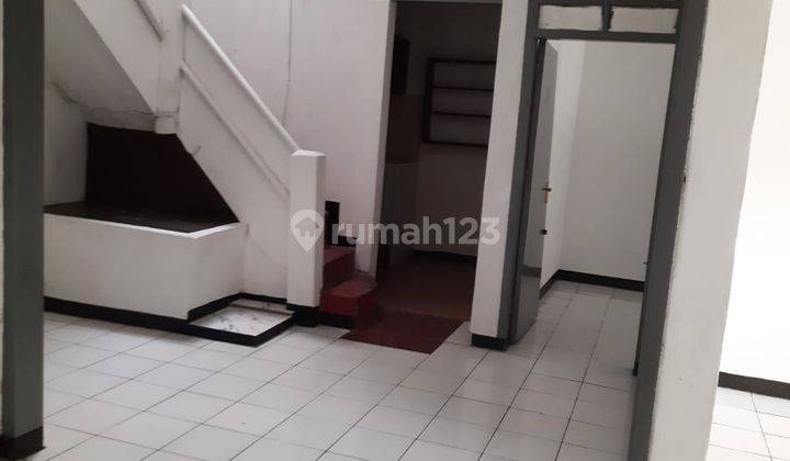 Rumah Cantik Minimalis di Cigadung Dekat Dago 1