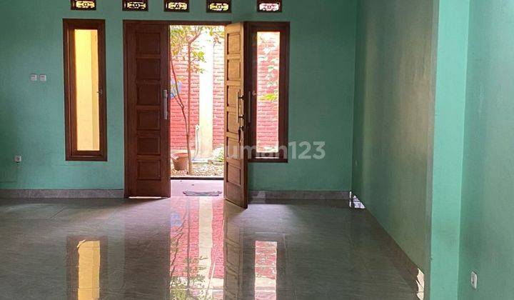 rumah minimalis modern di cempaka hijau cibeureum 1