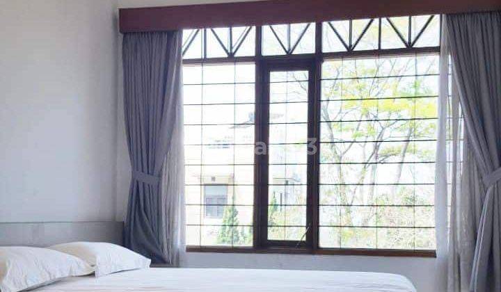 Rumah Luas Full Furnished View Kota di Dago Pakar 2