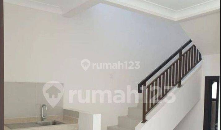 Rumah Cantik Minimalis di Podomoro Park  2