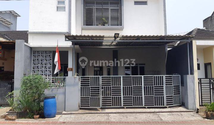 Rumah 2 Lantai di Komplek Perumahan Topoindo Kopo Regency 2