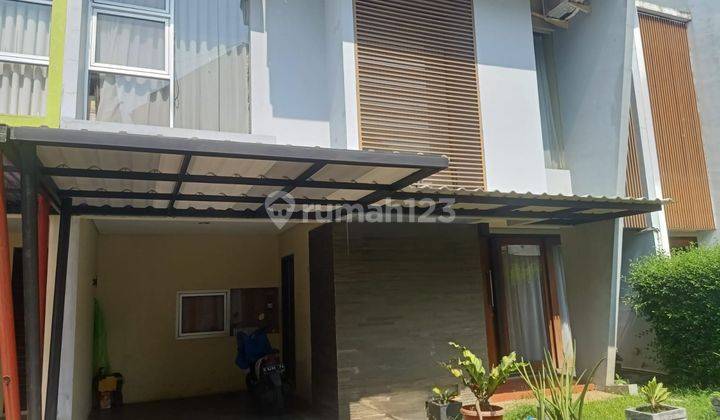 Rumah Modern Minimalis di Cigadung 2 Lantai 2