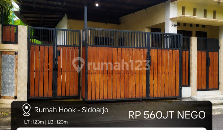 Corner House Cheap Without Intermediary Strategic Location in Krian District, Sidoarjo 2