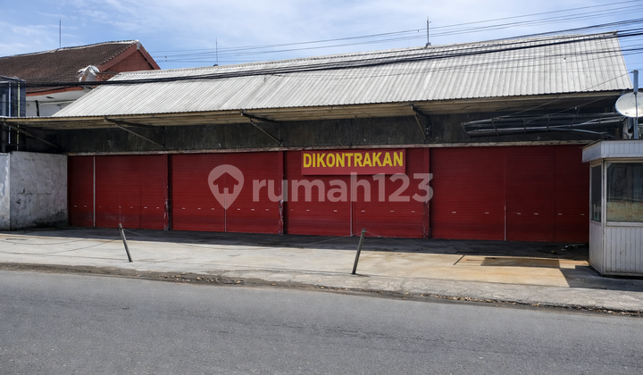 Ruko Besar di Jl Raya Kuta - Lokasi Strategis, di Pinggir Jalan, Cocok untuk Pergudangan