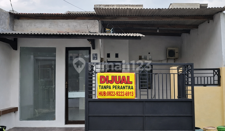 2 Bedroom House in East Sidoarjo, Strategic Location Near Lippo Mall Sidoarjo 2 Bedroom House in East Sidoarjo, Strategic Location Near Lippo Mall Sidoarjo
