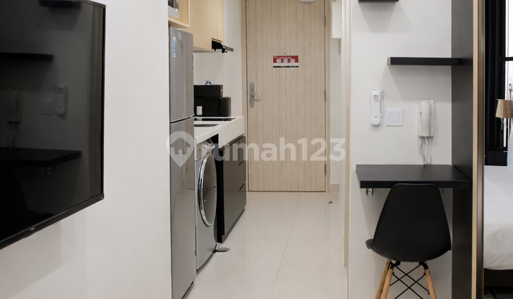 Studio Apartment Fully Furnished in Orange County Apartment, South Cikarang Bekasi, Strategic Location Close to Mall and Surrounded by Commercial Area