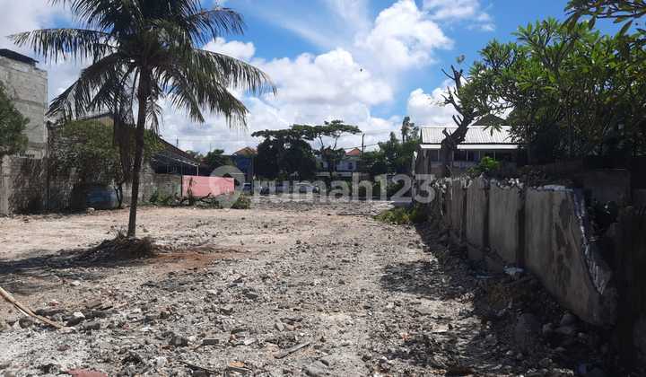 Tanah Disewakan Lokasi Strategis di Dewi Sri - Cocok untuk Usaha! Tanah Disewakan Lokasi Strategis di Dewi Sri - Cocok untuk Usaha!