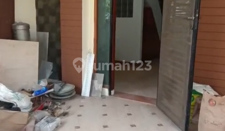 Rumah Rapi Baru Renovasi Harga Termurah6x18 Hadap Taman di Taman Surya 5 2