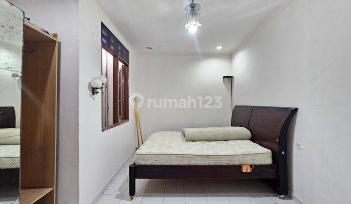 Dijual Cepat Rumah 2 Lantai Taman Palem Jakarta Barat 2