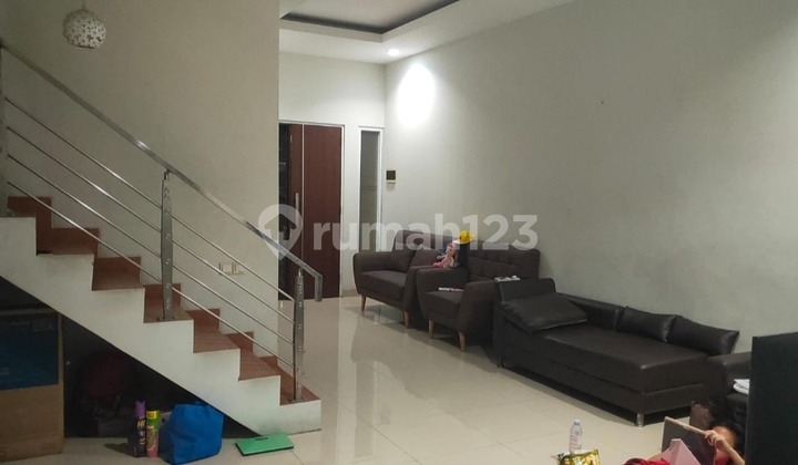 Rumah 3 Lantai Siap Huni Blok Favorit Taman Surya 2