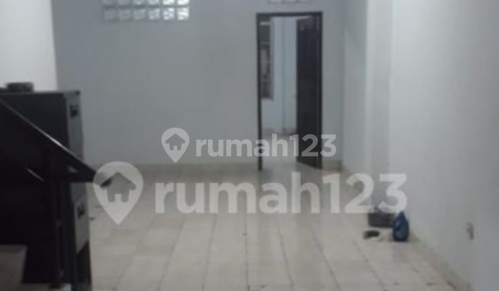 Ruko 3.5 Lantai Cocok untuk Usaha dan Investasi Mutiara Taman Palem Ruko 3.5 Lantai Cocok untuk Usaha dan Investasi Mutiara Taman Palem