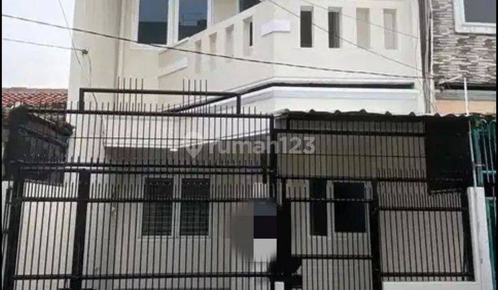 Rumah Bagus Rapi Siap Huni Taman Ratu Indah 1