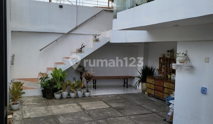 Rumah Mewah Furnished 3.5 Lantai Ukuran 10x20 Taman Kencana 2