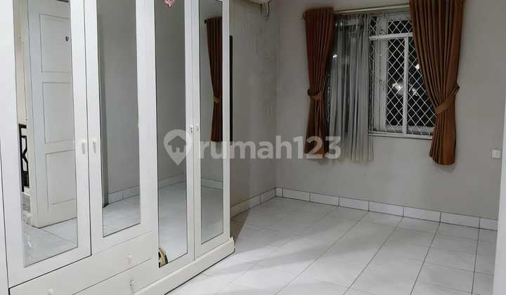 Rumah 8X18 Hadap Selatan Siap Huni Taman Surya 5