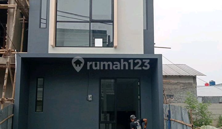 Rumah 2 Lantai Bangunan Baru Harga Terjangkau Taman Surya