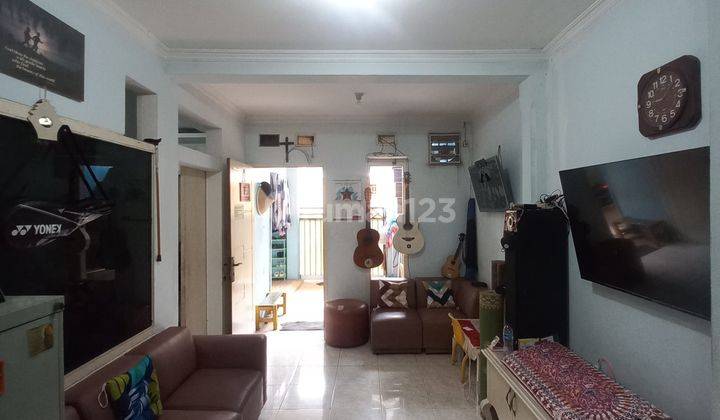 Dijual Murah Rumah 3 Lantai Ada 2 Kt + 4 Kontrakan di Lt Atas  1