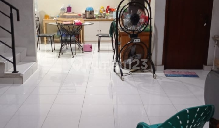 Rumah Hook Luas Siap Huni Jalan Lega Puri Gardena  1