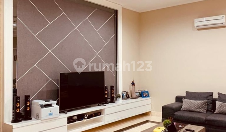 Rumah Hook Mewah 3 Lantai Furnished Daan Mogot Baru 2