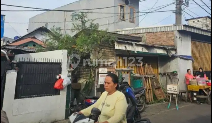 Rumah Pinggir Jalan Lokasi Strategis Butuh Renovasi Tegal Alur Kalideres