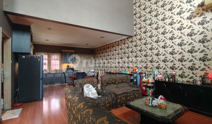 Rumah Hook Luas 1 1/2 Lantai Siap Huni Sangat Nyaman Taman Palem Lestari 2