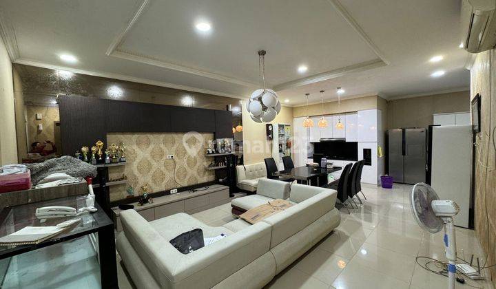 Jual/sewa Rumah Cakep Furnished Taman Surya  1