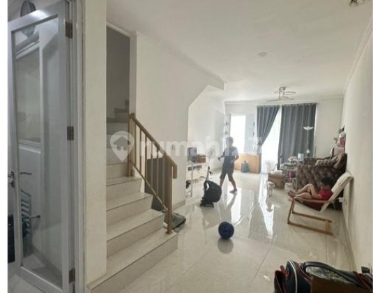 Rumah Cantik 3 Lantai Siap Huni Palm Blossom Taman Surya  1
