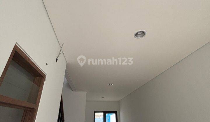 Rumah Baru Minimalis Modern Lingkungan Asri Taman Surya 5 1