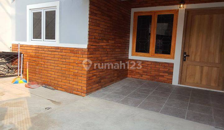 Dijual Cepat Rumah Baru 3 Lt Daerah Tanjung Duren Jakarta Barat 2