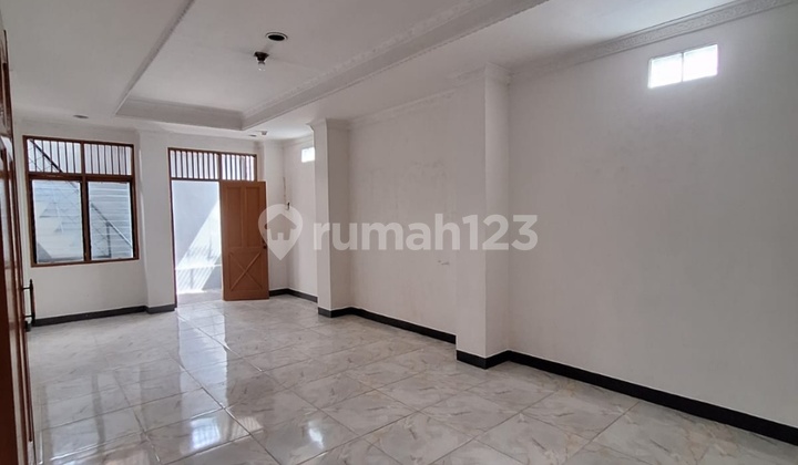 Rumah 2.5 Lantai Ukuran 8x18m Citra Garden 1 Ext 2