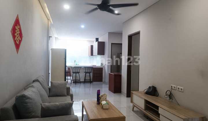 Rumah Minimalis Cantik Sangat Terawat 6X18 Semi Furnished Bojong Indah 2