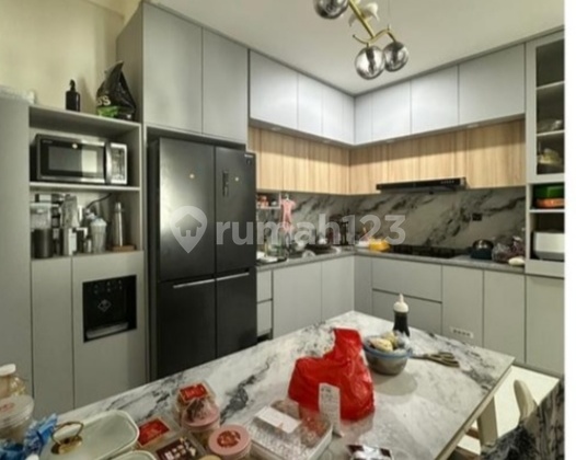 Rumah Cantik 3 Lantai Siap Huni Palm Blossom Taman Surya  2