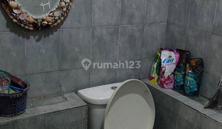 Rumah 2 Lantai Murah Jual Cepat 260M 2