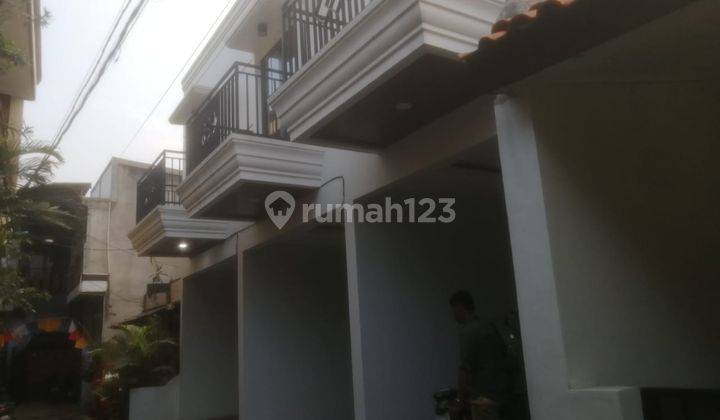 Rumah 2 Lantai Dijalan Ciracas  1