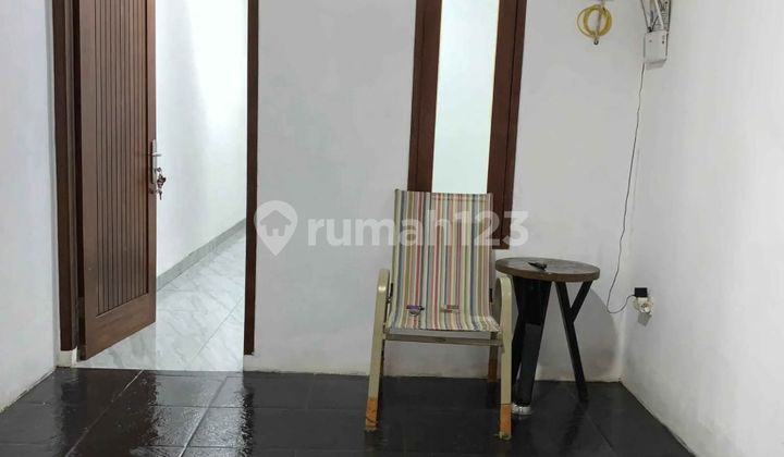 Rumah2 Lantai Dijln Meruya Jakarta Barat 