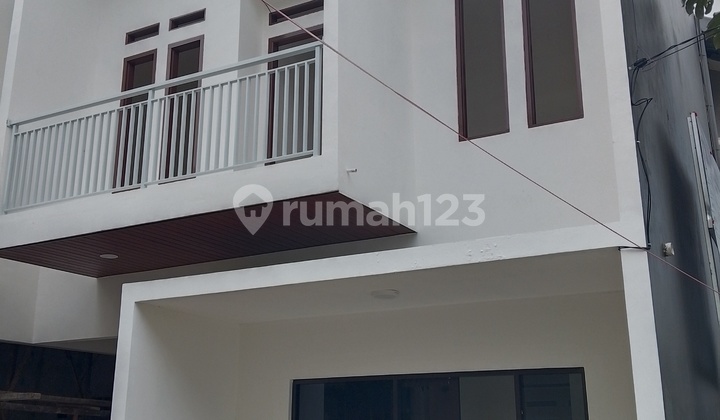 Rumah 2 Lantai Dijln Condet Batu Ampar Jakarta Timur