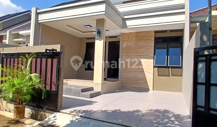 New House. Ready to Move In. Affordable Location Near Unnes Campus. 1