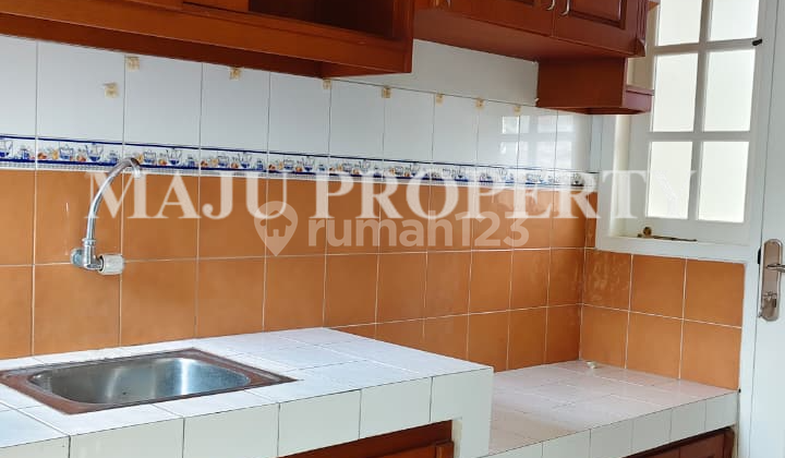 Rumah Jual di Legenda Wisata, Nego Sampai Deal 2