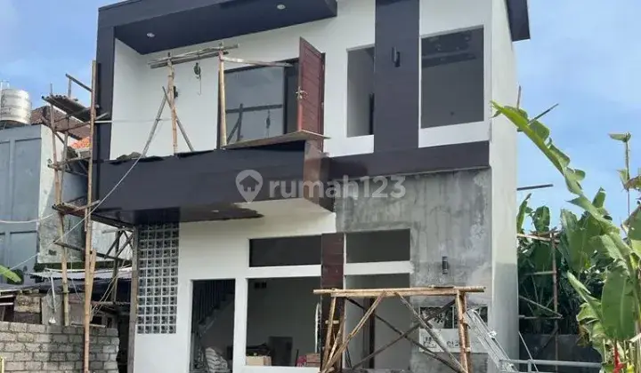 Rumah Baru Siap Huni 2 Lantai di Jl Mahendradata 6