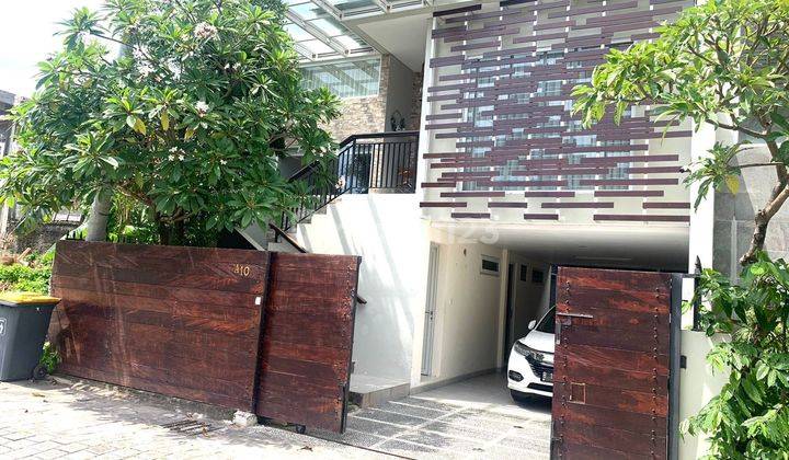 3 Floor House in Kesambi Kerobokan Fully Furnished 1